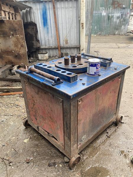 Máy uốn sắt cũ Gw40 phi 28
